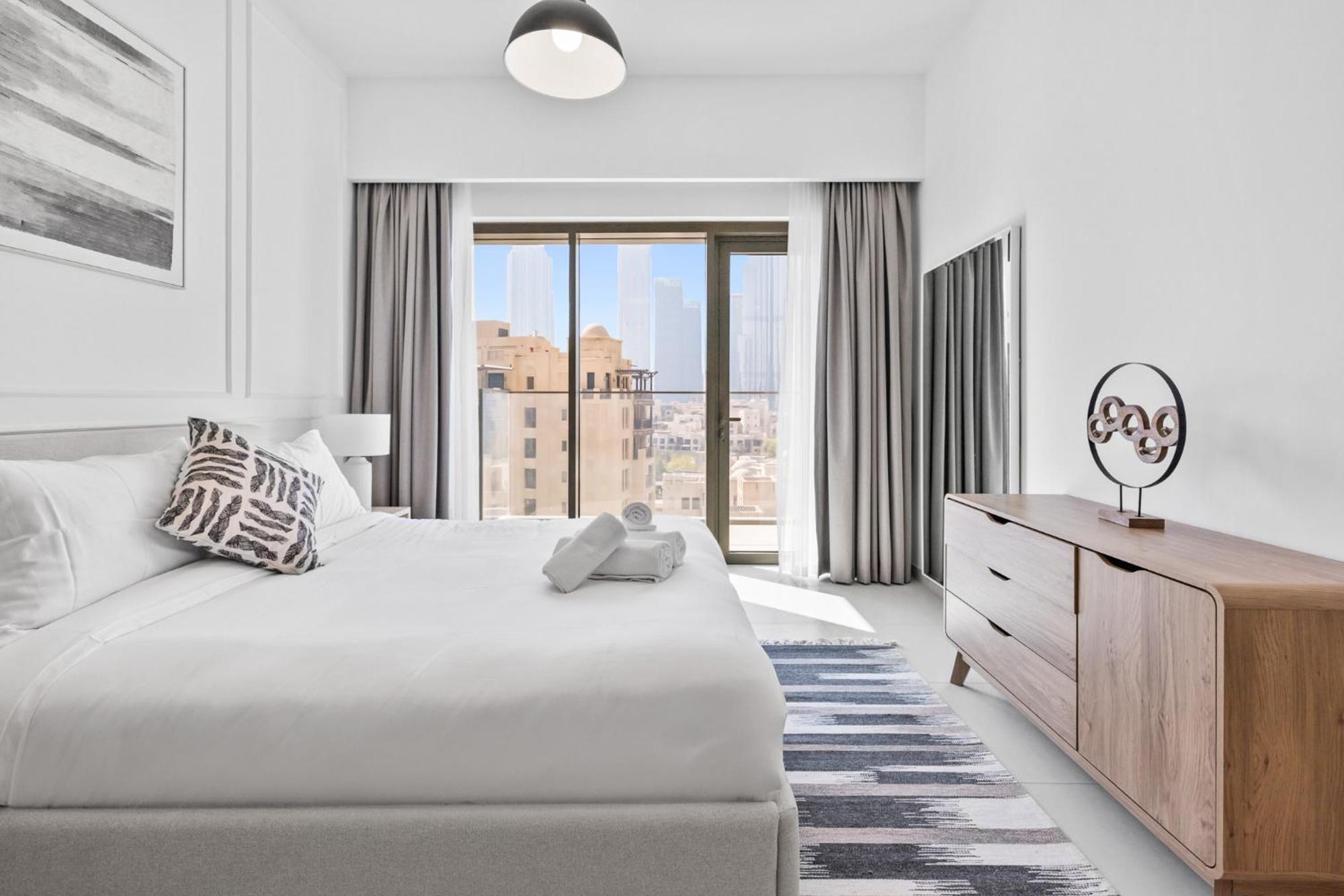 Premium 2br Burj Khalifa Views Burj Royale