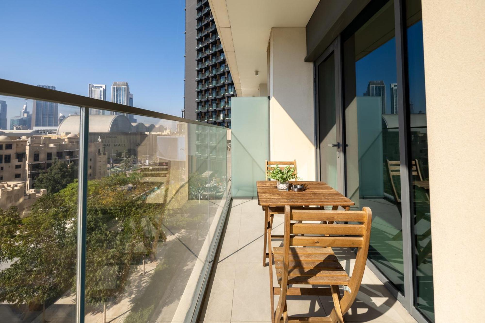 Apartment Premium 2br Burj Khalifa Views Burj Royale *