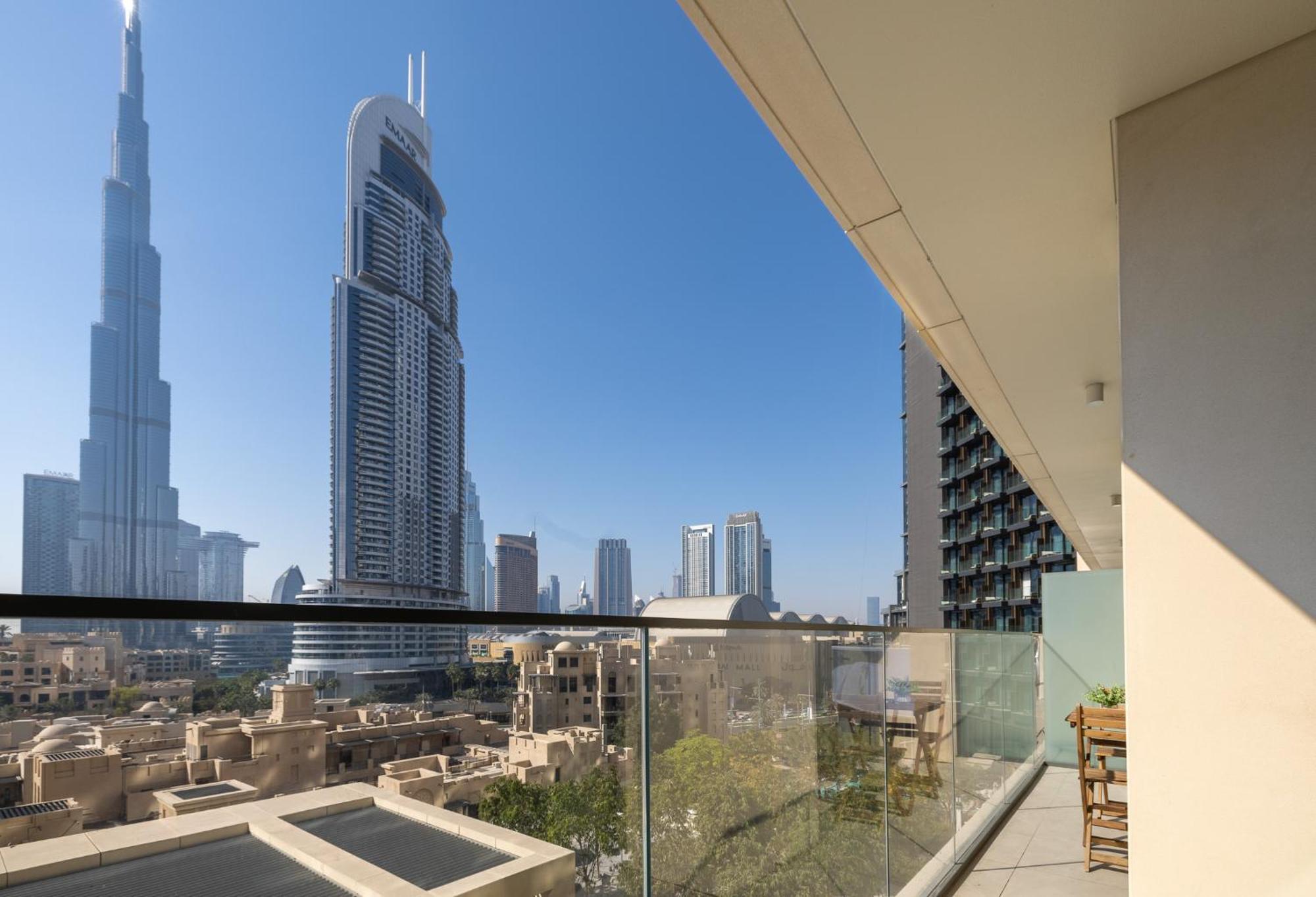 Apartment Premium 2br Burj Khalifa Views Burj Royale Dubai
